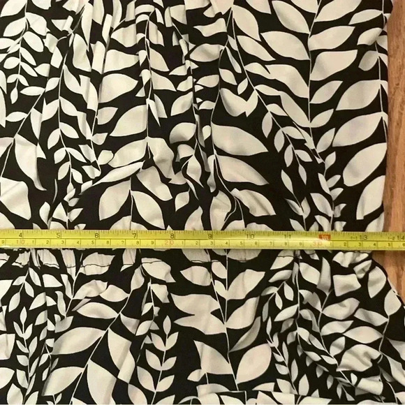 Bisou Bisou Michele Bombot Black And Cream Leaf Pattern Scoopneck Dress Size 6 - Picture 8 of 9